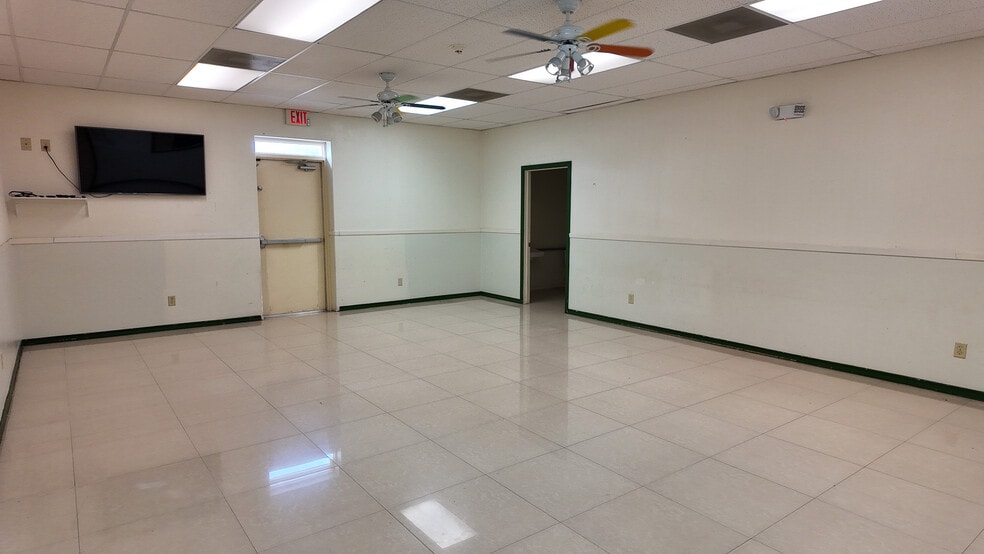 More Photos Of 4101 N Veterans Blvd, Pharr Office For Lease