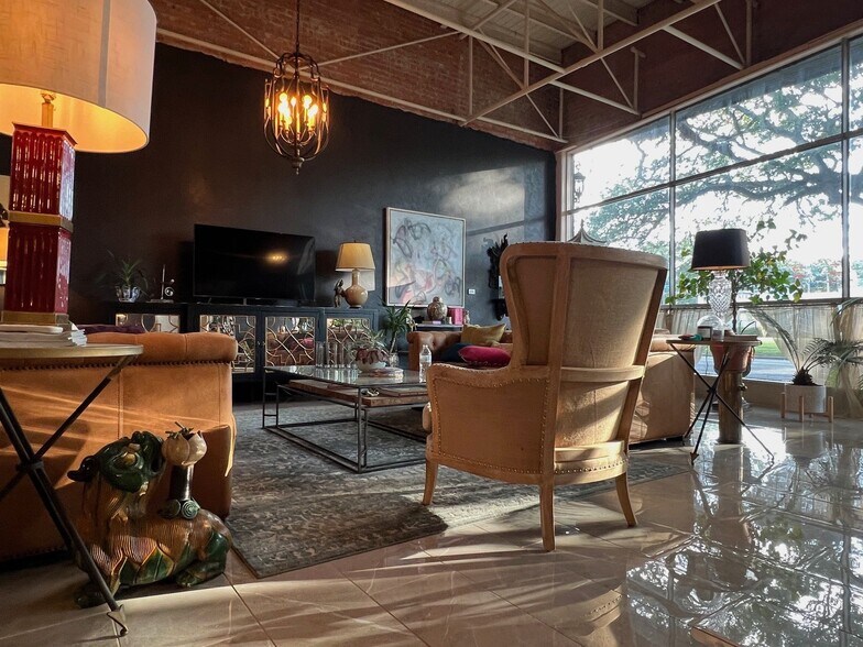 More Photos Of 912 N Main St, Jennings Office Residential For Sale