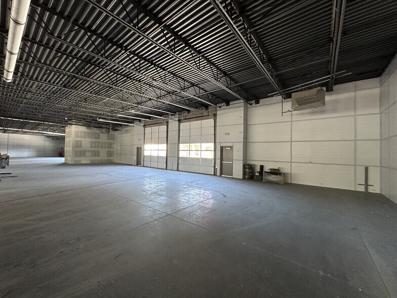 More Photos Of 3076 Decker Lake Dr, West Valley City Warehouse For Lease