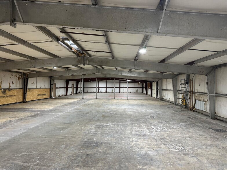 More Photos Of 4501 W 61st St, Little Rock Industrial For Sale