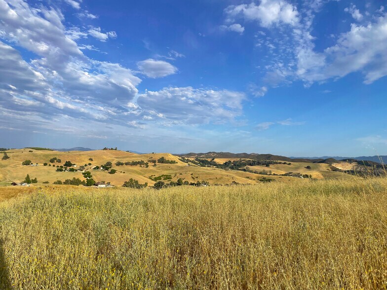 More Photos Of 0 E. 41 Hwy, Templeton Land For Sale