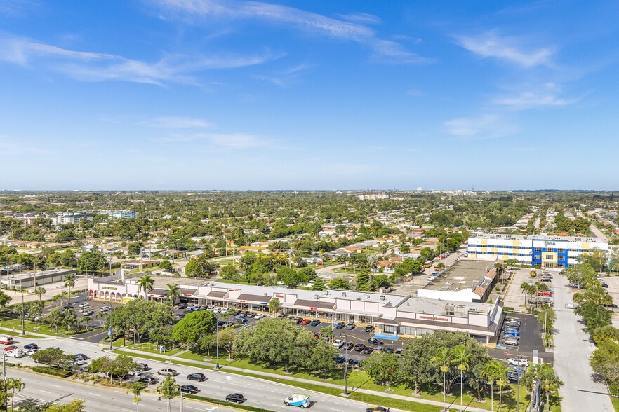 More Photos Of 4455-4485 N State Road 7, Lauderdale Lakes General Retail For Lease