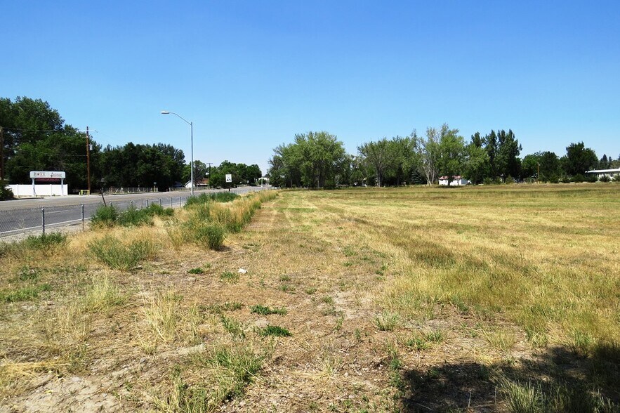 More Photos Of 3402 W Main, Riverton Land For Sale
