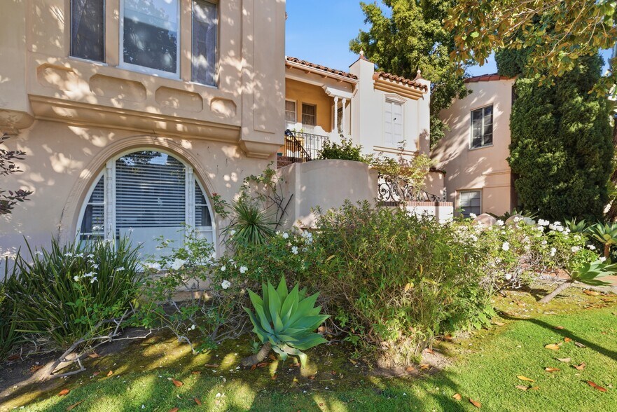 More Photos Of 1232 Smithwood Dr, Los Angeles Apartments For Sale
