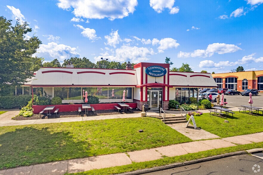 More Photos Of 2260 Whitney Ave, Hamden Hotel For Sale