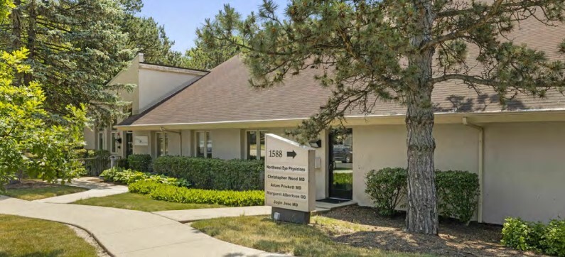 Primary Photo Of 1538-1590 N Arlington Heights Rd, Arlington Heights Medical For Lease