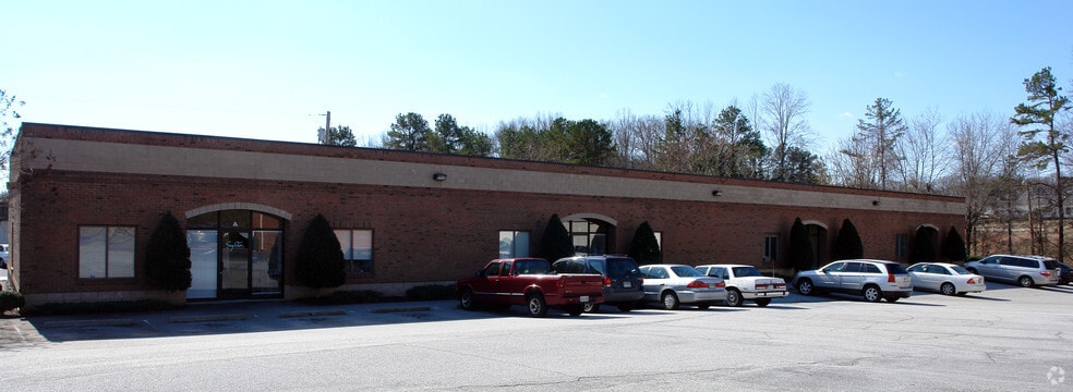 Primary Photo Of 810 Powdersville Rd, Easley Office For Lease