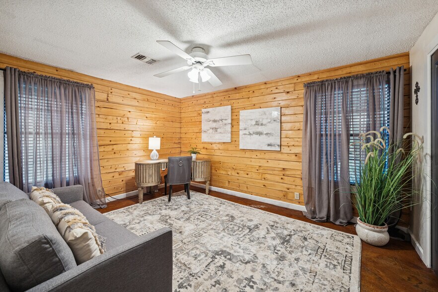 More Photos Of 21538 Mueschke Rd, Tomball Lodge Meeting Hall For Sale