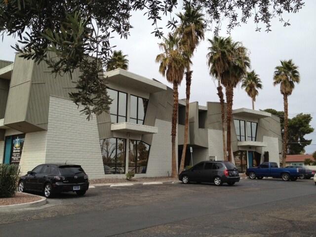 More Photos Of 1700 E Desert Inn Rd, Las Vegas Office Residential For Lease