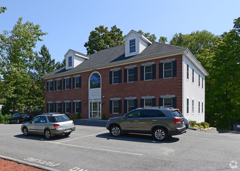 More Photos Of 2155 Diamond Hill Rd, Cumberland Medical For Lease