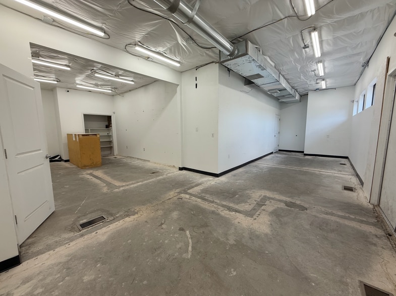 More Photos Of 10421 Montgomery Parkway Loop NE, Albuquerque Medical For Sale