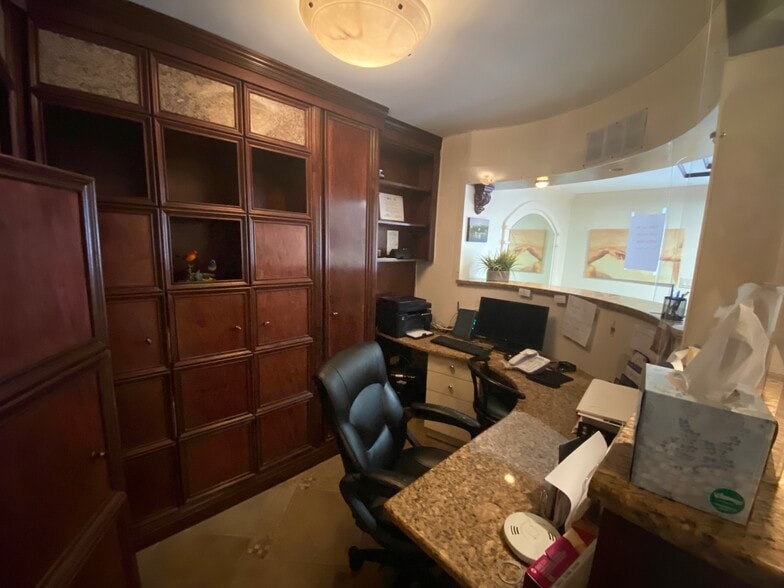 More Photos Of 352 86th St, Brooklyn Hospital For Lease