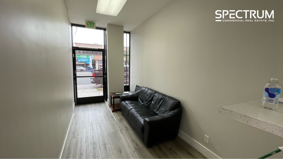 More Photos Of 6315 Van Nuys Blvd, Van Nuys Storefront Retail Office For Lease