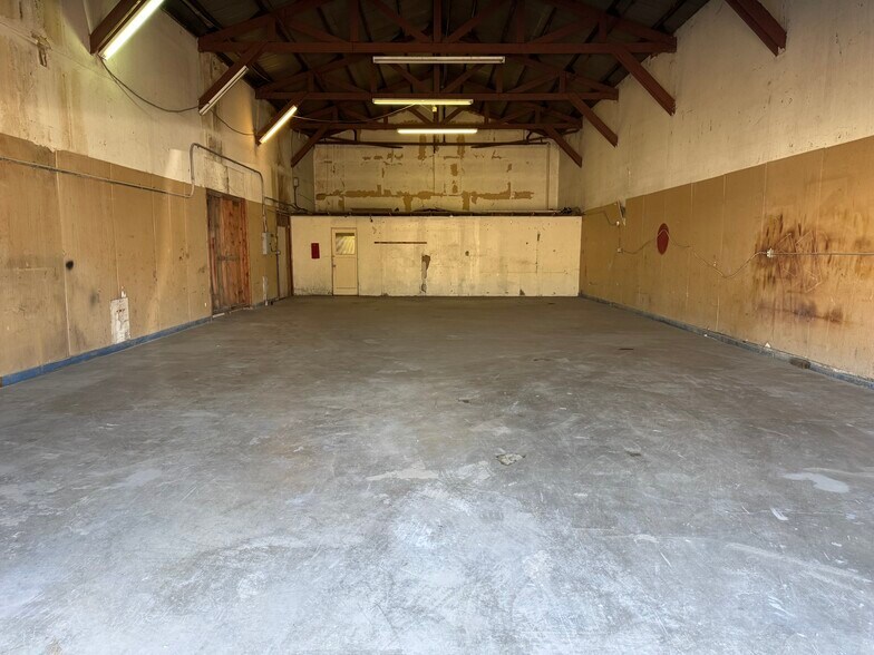 More Photos Of 1316 7th St, Modesto Warehouse For Lease