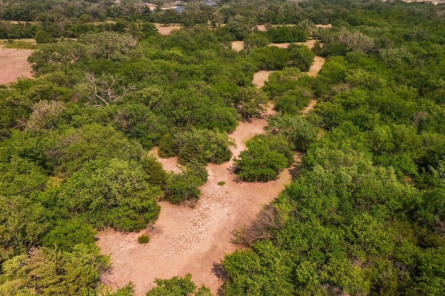 More Photos Of 9111 Long View Road, Burrton Land For Sale