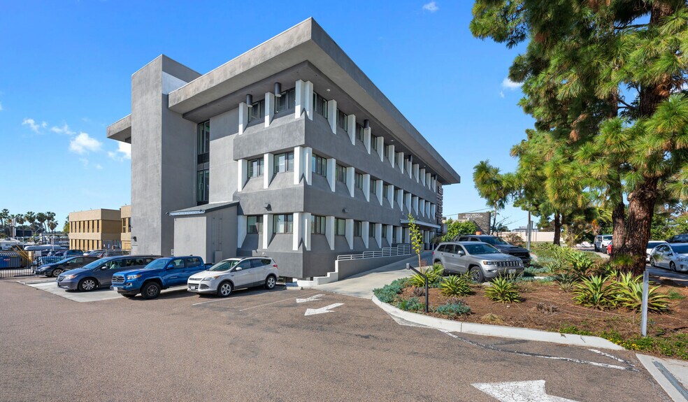 More Photos Of 3033 Bunker Hill St, San Diego Office For Lease