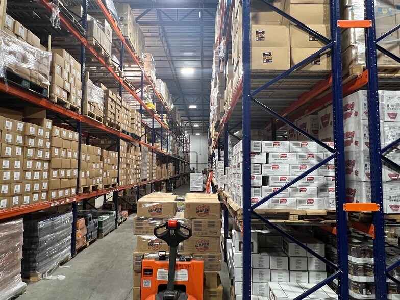 More Photos Of 2525 Davie Rd, Davie Warehouse For Lease