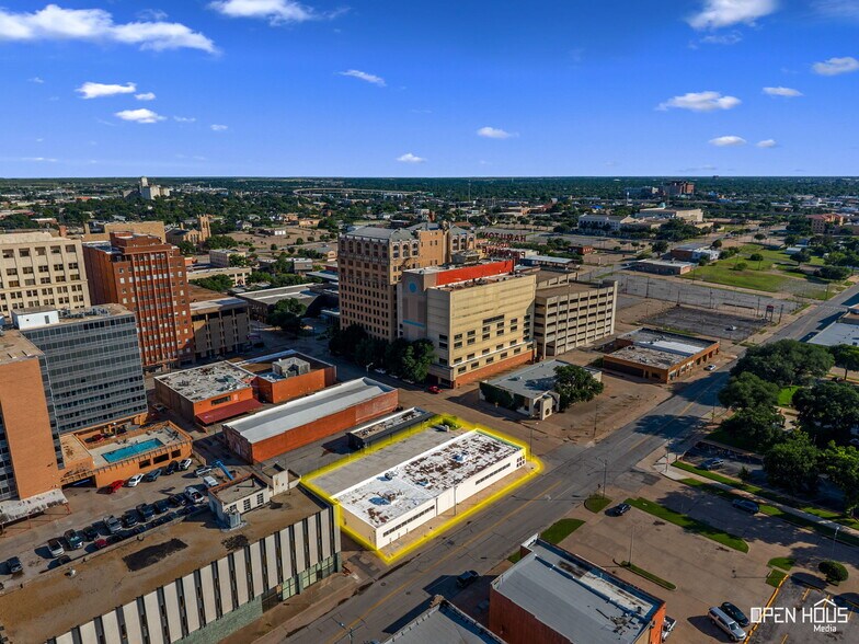 More Photos Of 705 Lamar St, Wichita Falls Office For Sale