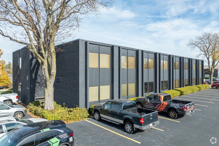 Primary Photo Of 799 Roosevelt Rd, Glen Ellyn Office For Lease