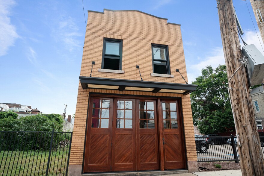 Primary Photo Of 711 James St, Pittsburgh Storefront Retail Residential For Sale