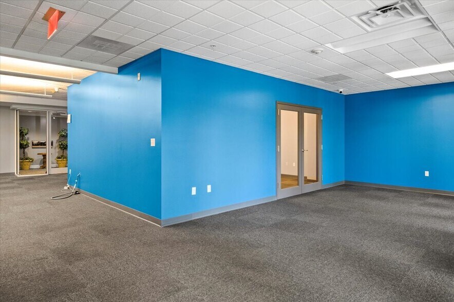 More Photos Of 262-268 Broadway, Saratoga Springs Office Residential For Sale