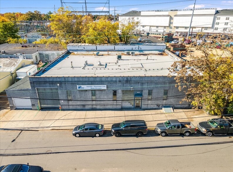 More Photos Of 50 Hempstead Gardens, West Hempstead Warehouse For Sale