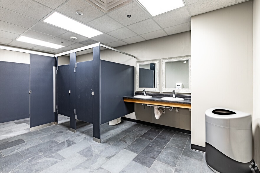 More Photos Of 540 Fairview Ave, Saint Paul Unknown For Lease