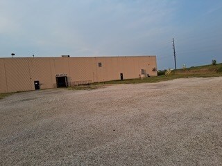 More Photos Of 1219 Hatcher St, Emporia Warehouse For Lease