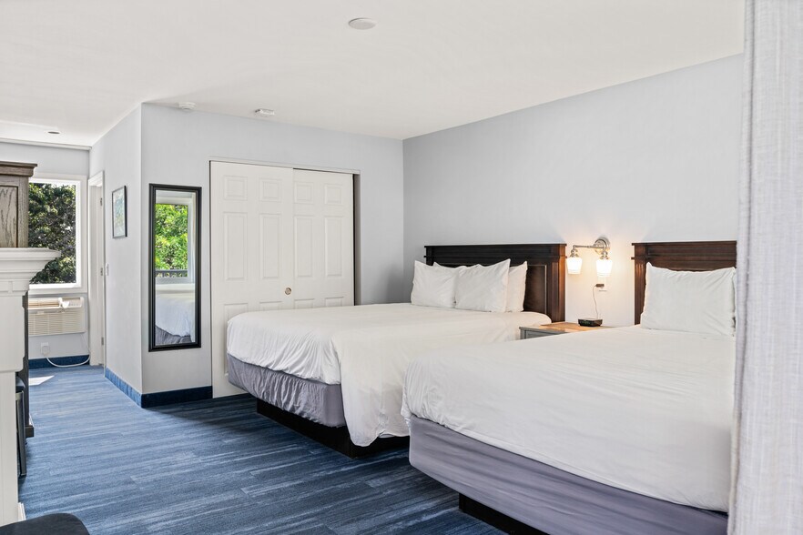 More Photos Of 105 Bradford Street Ext, Provincetown Hotel For Sale