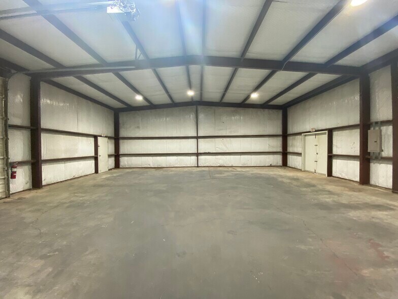 More Photos Of 8326 N County Rd W, Odessa Industrial For Lease