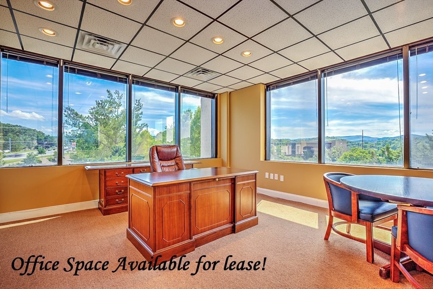 More Photos Of 3959 Electric Rd, Roanoke Office For Lease