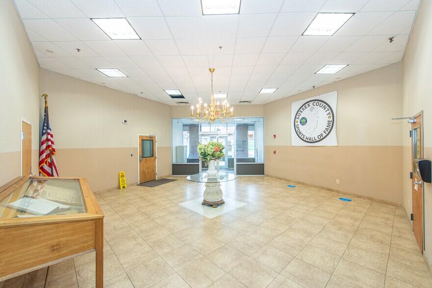 More Photos Of 83 Spring St, Newton Office For Sale