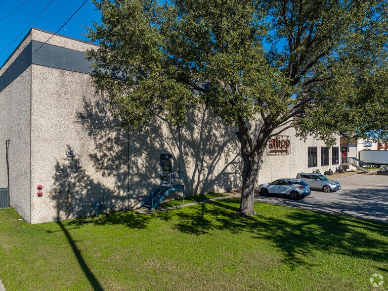 More Photos Of 3505 Garden Brook Dr, Farmers Branch Warehouse For Sale