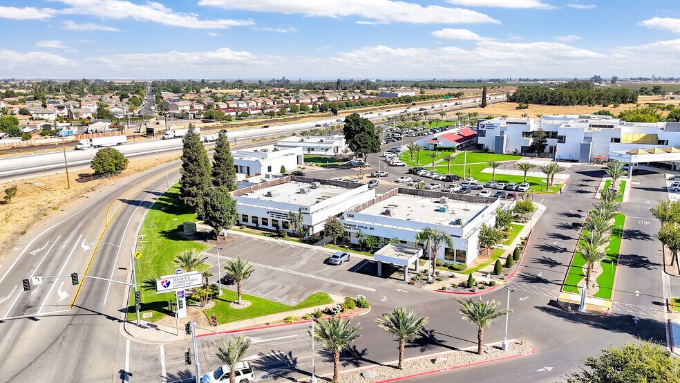 More Photos Of 1260 E Almond Ave, Madera Medical For Sale