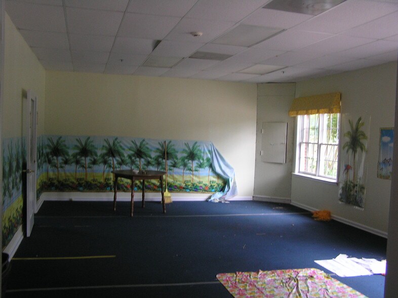 More Photos Of 216 E Felton Rd, Cartersville Daycare Center For Sale