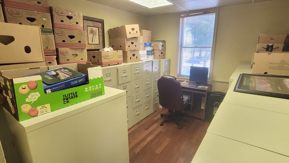 More Photos Of 12100-12128 Heritage Park Cir, Silver Spring Medical For Lease