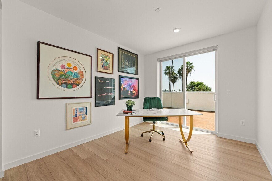 More Photos Of 1759 N Gower St, Los Angeles Apartments For Sale