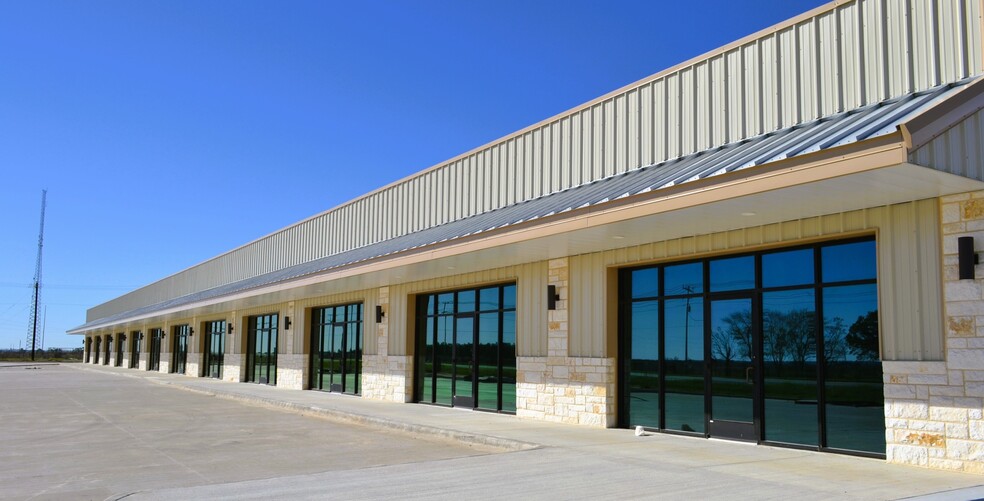 Primary Photo Of FM 775, Floresville General Retail For Lease