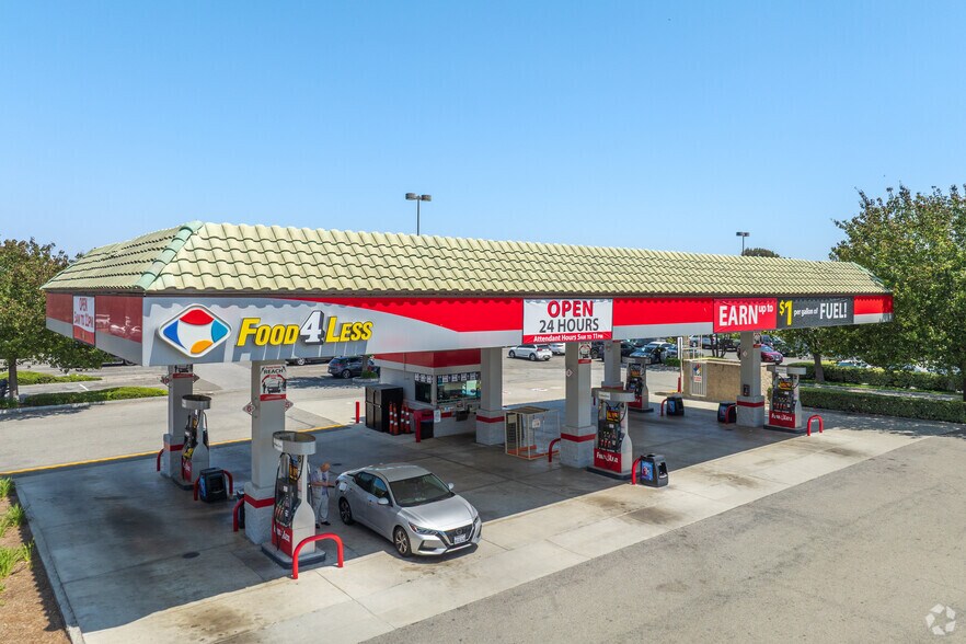 More Photos Of 2090 S Garey Ave, Pomona General Retail For Sale