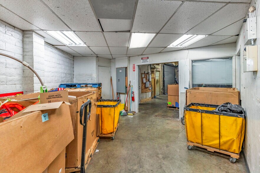 More Photos Of 12341 San Pablo Ave, Richmond Freestanding For Lease