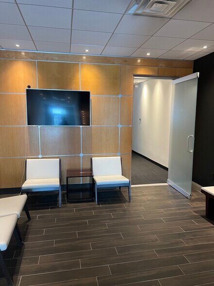 More Photos Of 730 E Elm St, Conshohocken Office For Lease