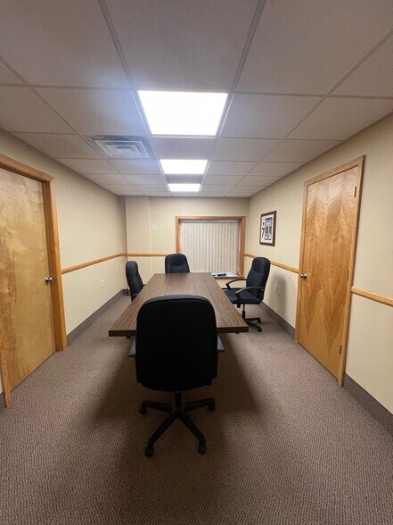 More Photos Of 207 Blackford Ave, Middlesex Light Distribution For Sale