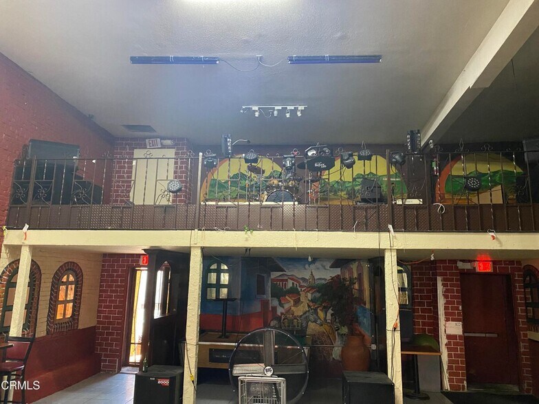 More Photos Of 974 E Main St, Santa Paula Restaurant For Sale