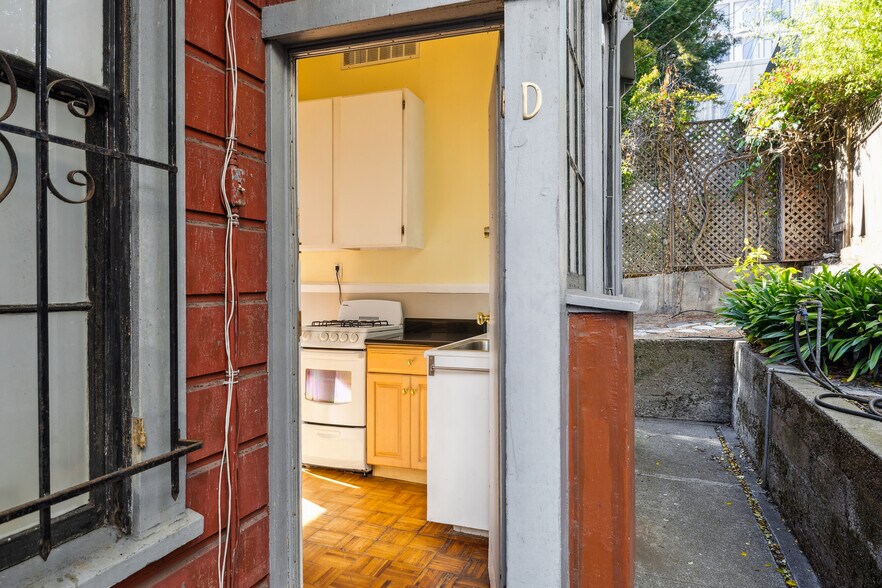 More Photos Of 2332-2334 California Street, San Francisco Apartments For Sale