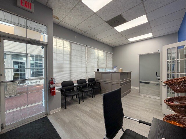 Primary Photo Of 111 Bedford Rd, Armonk Storefront Retail Office For Lease