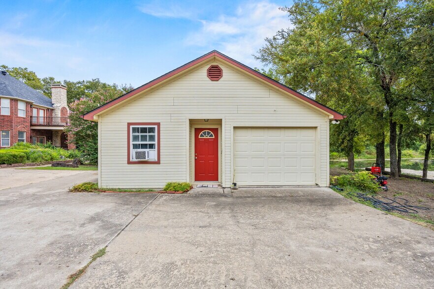More Photos Of 12900 FM 121, Van Alstyne Lodge Meeting Hall For Sale