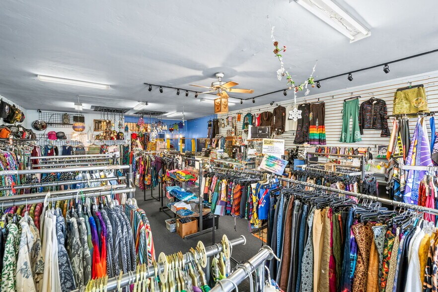 More Photos Of 4975-4979 Newport Ave, San Diego General Retail For Sale