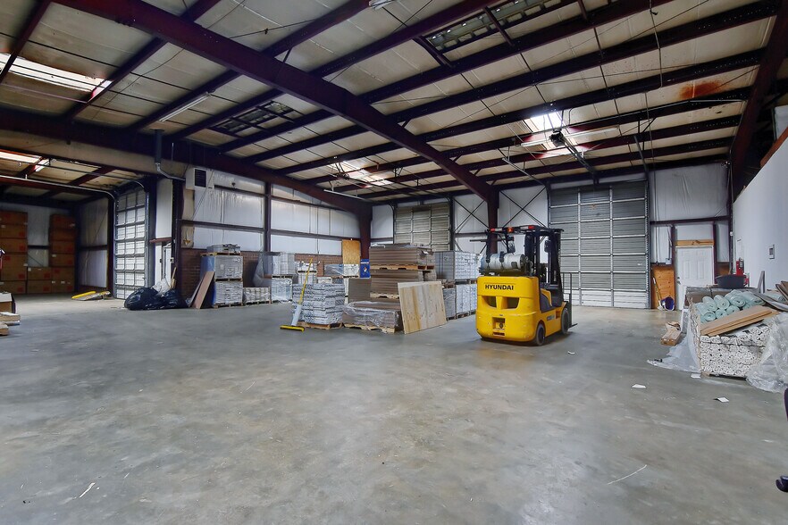 More Photos Of 1600 N Main St, Kannapolis Showroom For Sale