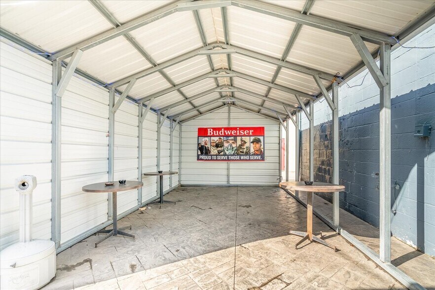 23925 Goddard Rd, Taylor, MI 48180 Bar For Sale