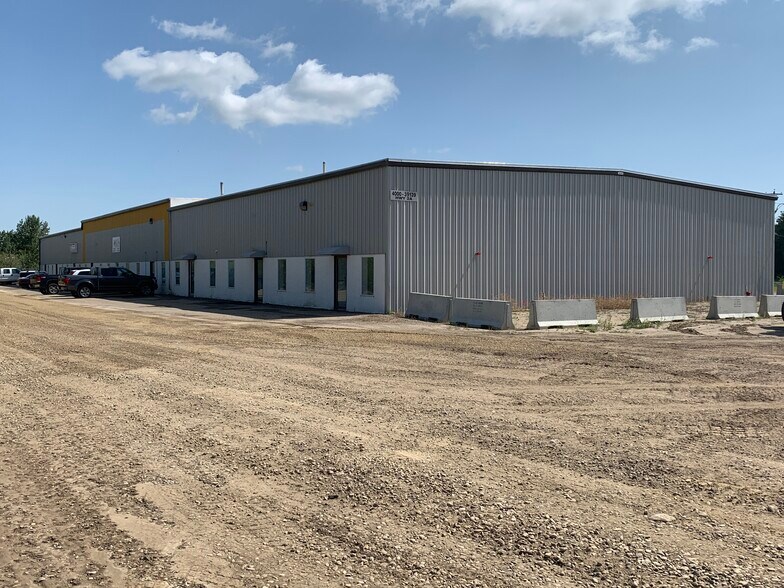 More Photos Of 4000 Landry Ave, Red Deer County Warehouse For Lease